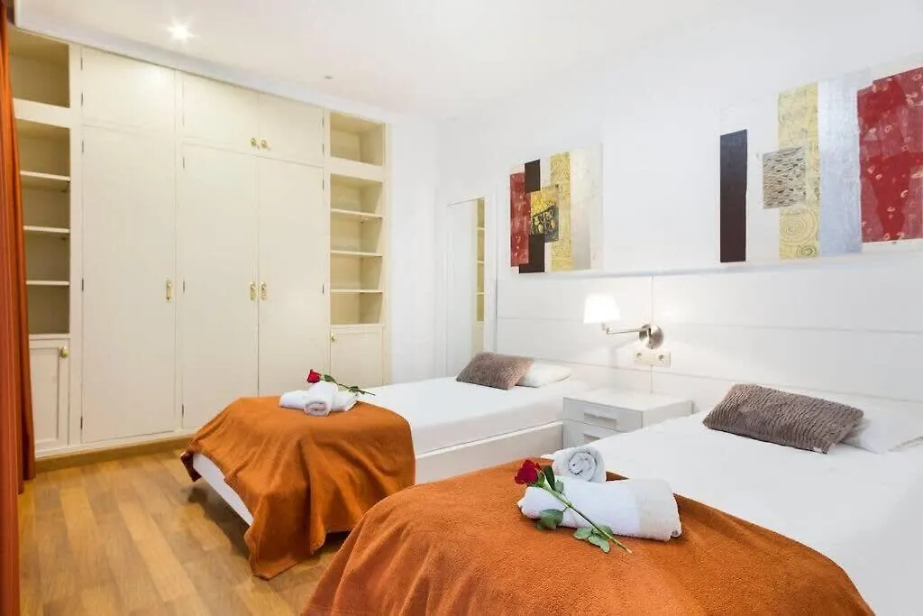 Central And Elegant 4 Bedroom By Placa Catalunya Barcelona Lejlighed